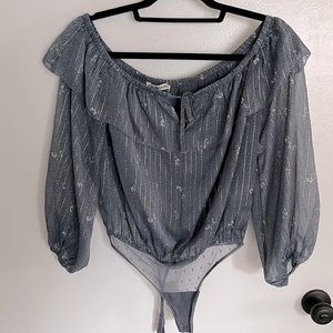 Abercrombie off the shoulder steel blue bodysuit size medium. Only worn once!